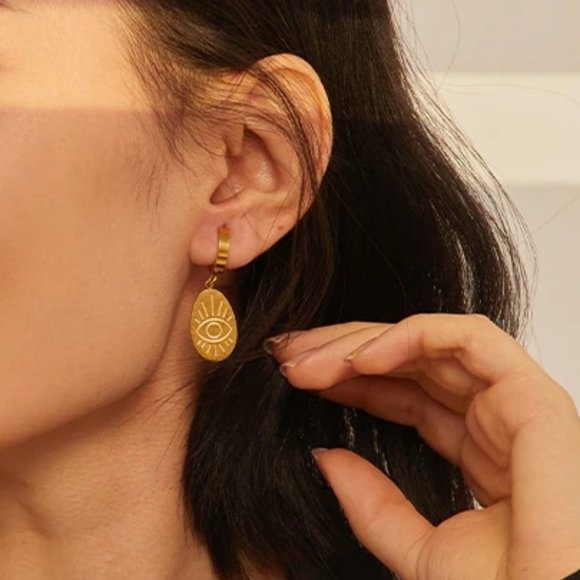 NEW 18K Gold Plated Eye Oval Pendant Oval Round Huggie Hoop Earrings - Picture 3 of 6